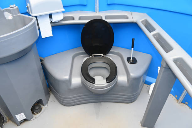 Best Porta potty rental near me  in Covedale, OH